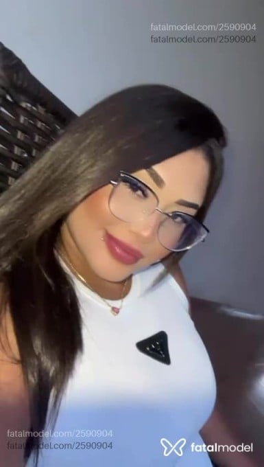 Acompanhante mulher com cabelo castanho de olhos castanhos em Palmas - Maya Silva