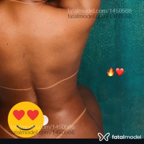 Acompanhante mulher morena (o) de olhos pretos - Sther Campos