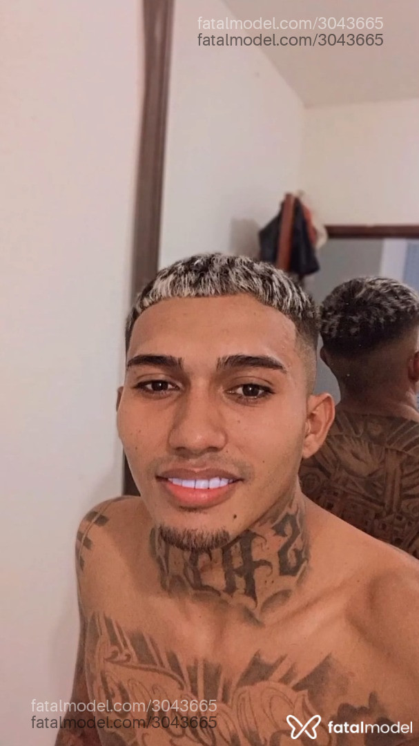 Acompanhante homem morena (o) de olhos castanhos em Virtual - Rick Hunter