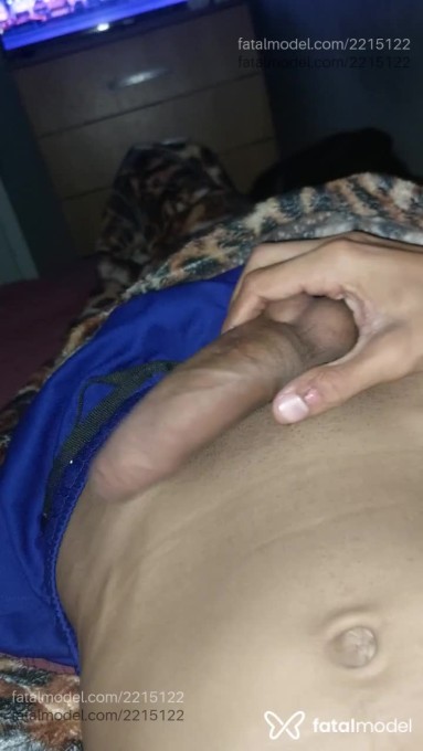 Acompanhante homem morena (o) de olhos pretos em Petrópolis - Thssilva
