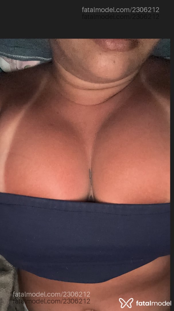 Acompanhante mulher morena (o) de olhos pretos em Vitória Acompanhante mulher morena (o) de olhos pretos em Vitória - Rodriguesf