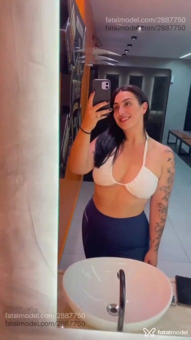 Acompanhante mulher morena (o) de olhos castanhos em Curitiba - Natália Rocha