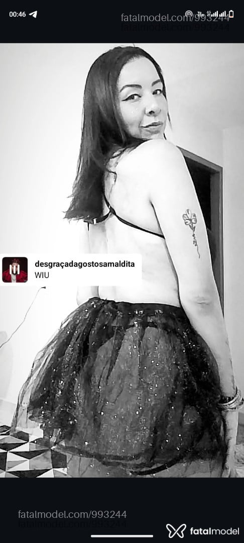 Acompanhante mulher com cabelo castanho de olhos azuis em Linhares - Milena Japiinha