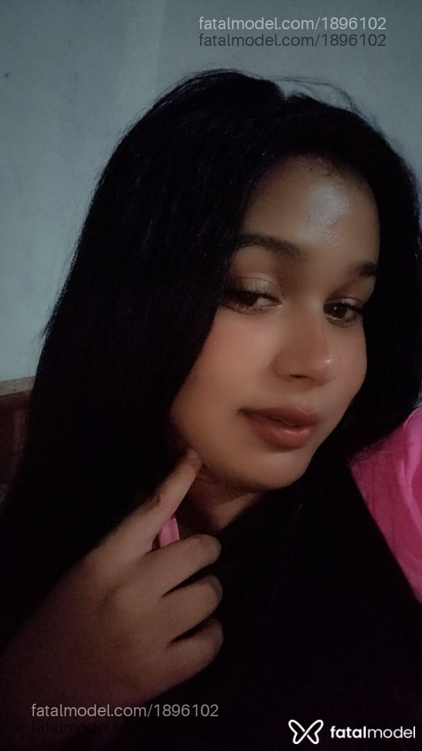 Acompanhante mulher trans morena (o) de olhos pretos em Guaratinguetá - Annair