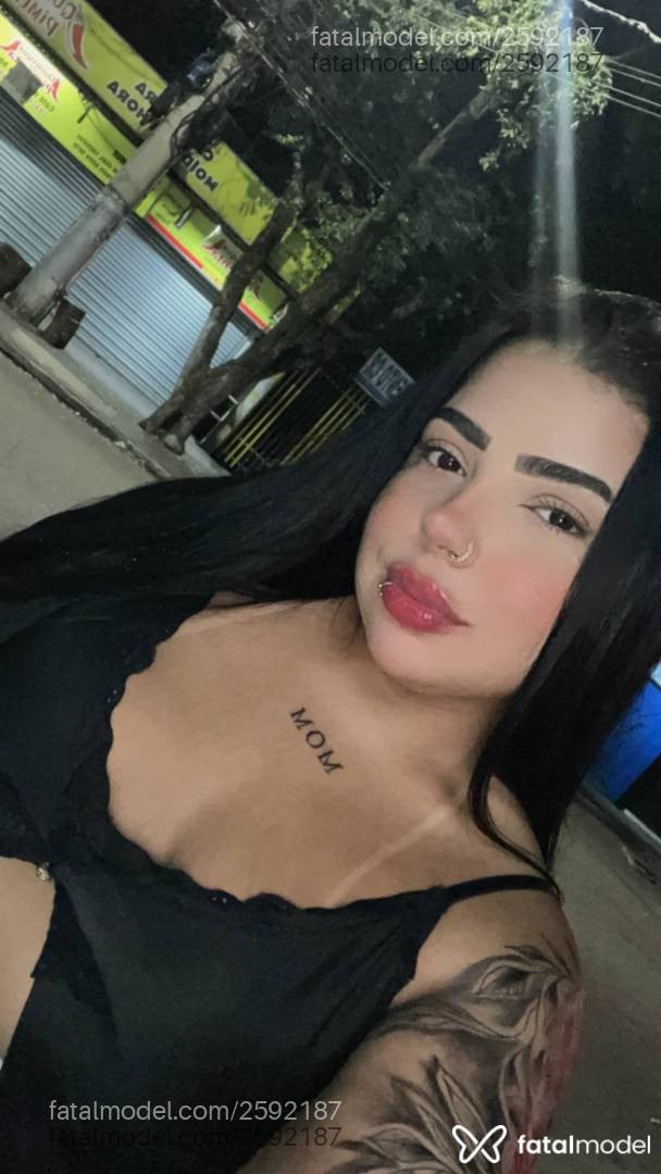 Acompanhante mulher morena (o) de olhos castanhos - Patyy