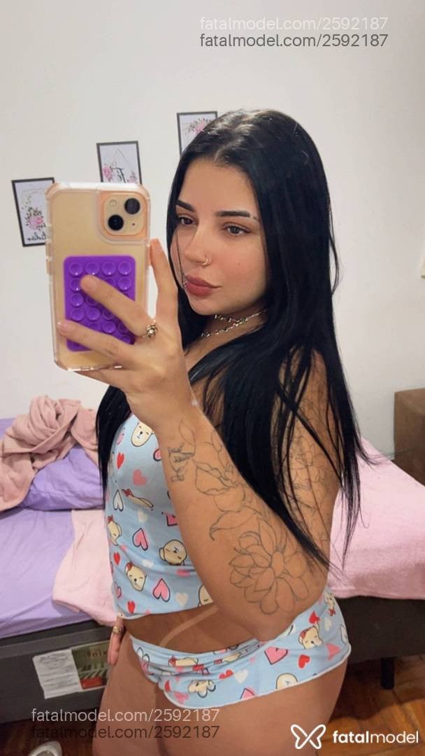 Acompanhante mulher morena (o) de olhos castanhos - Patyy