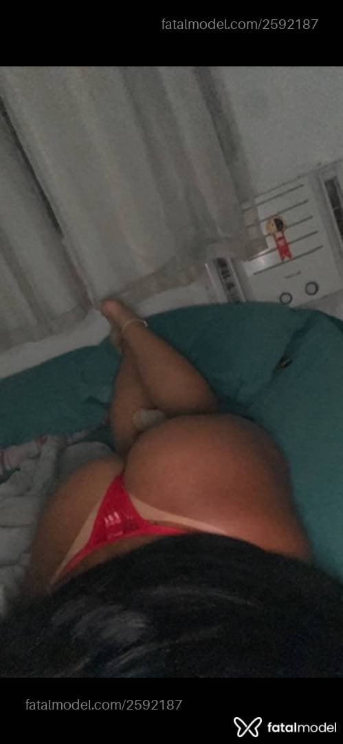 Acompanhante mulher morena (o) de olhos castanhos - Patyy
