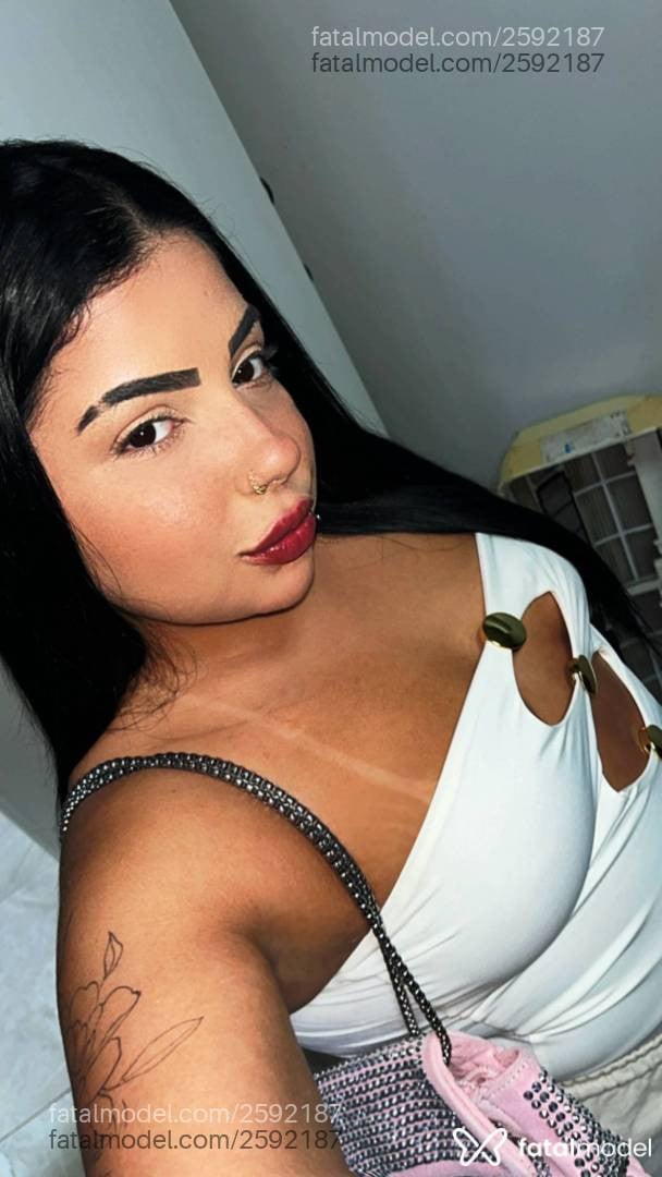 Acompanhante mulher morena (o) de olhos castanhos - Patyy