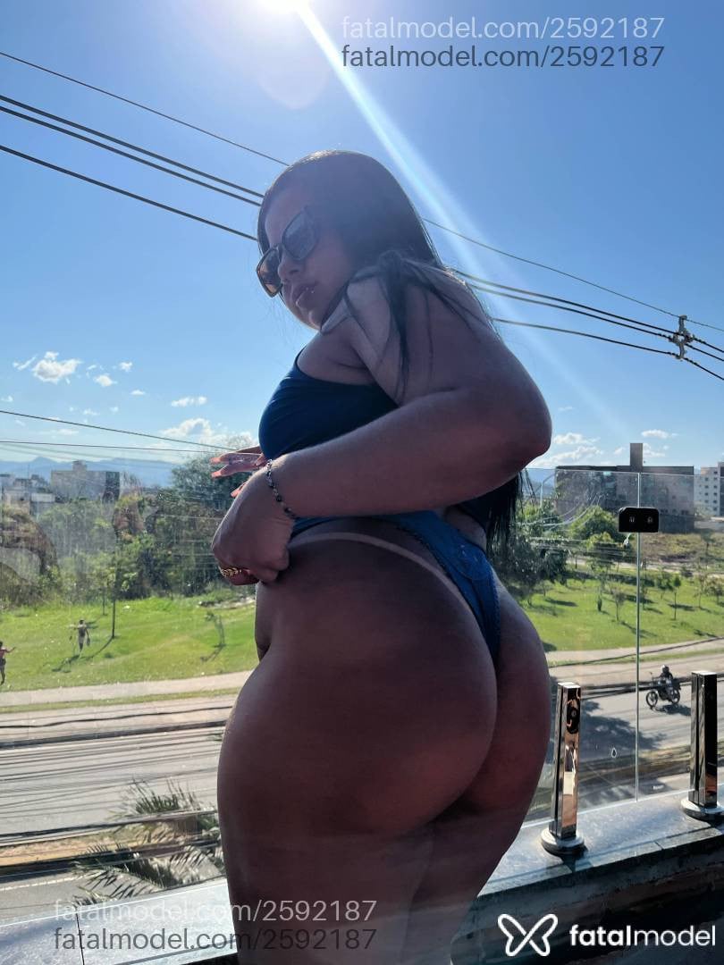 Acompanhante mulher morena (o) de olhos castanhos - Patyy