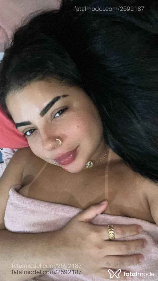 Acompanhante mulher morena (o) de olhos castanhos - Patyy