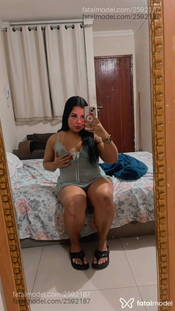 Acompanhante mulher morena (o) de olhos castanhos - Patyy