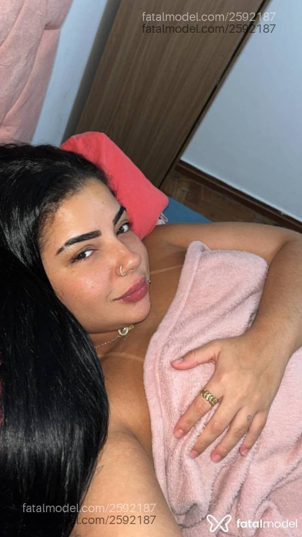 Acompanhante mulher morena (o) de olhos castanhos - Patyy