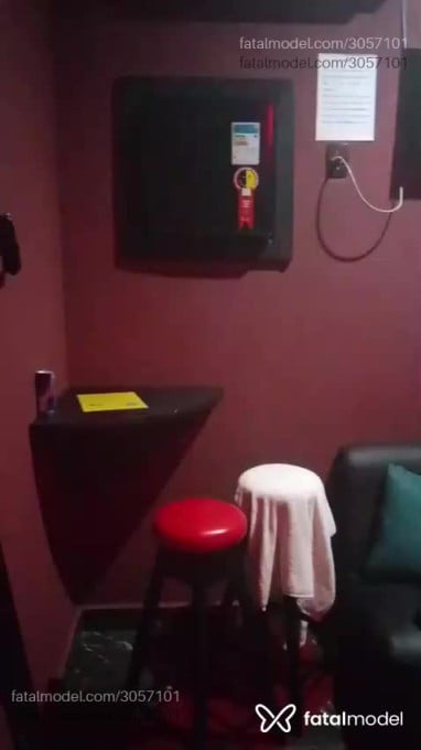 Acompanhante mulher com cabelo castanho de olhos castanhos em Laranjal do Jari - Santos