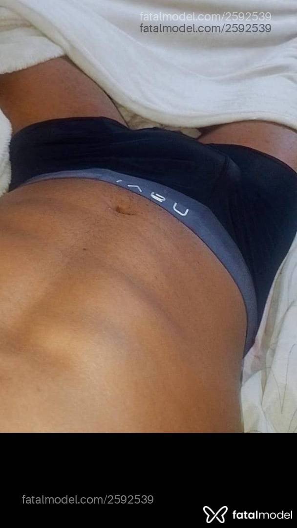 Acompanhante homem morena (o) de olhos pretos em Rio de Janeiro - Guto Martins