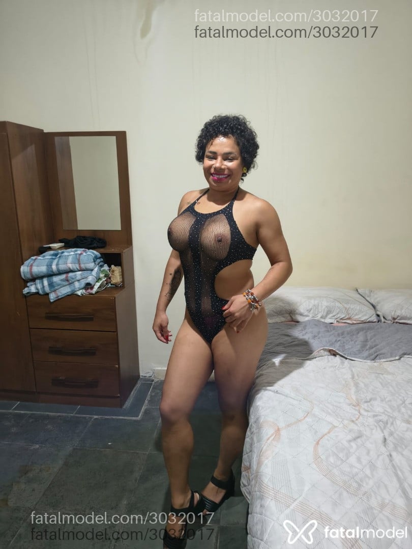 Acompanhante mulher morena (o) de olhos castanhos em São Paulo - Laddy