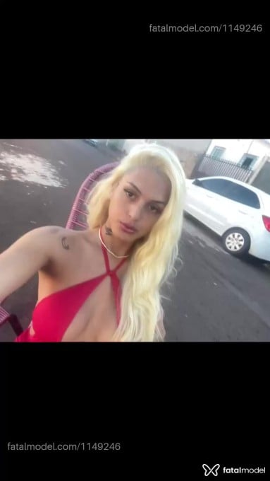 Acompanhante mulher trans loira (o) de olhos mel em Apucarana Acompanhante mulher trans loira (o) de olhos mel em Apucarana - Nicky