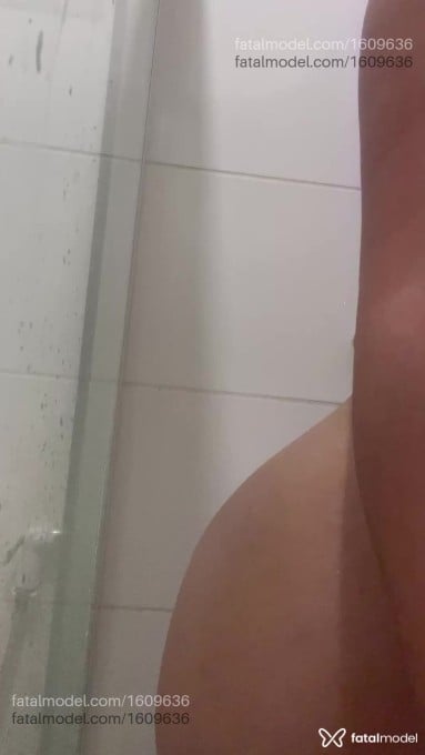 Acompanhante mulher com cabelo castanho de olhos castanhos em Feira de Santana Acompanhante mulher com cabelo castanho de olhos castanhos em Feira de Santana - Jamile Bastos