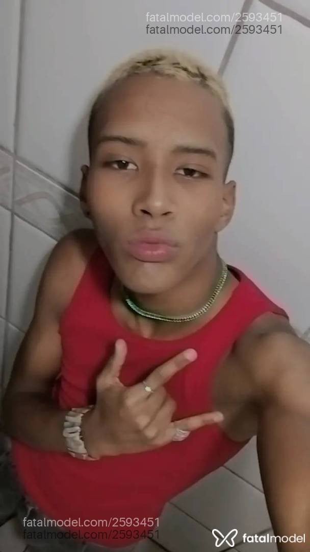 Acompanhante homem morena (o) de olhos castanhos - Zamuel David