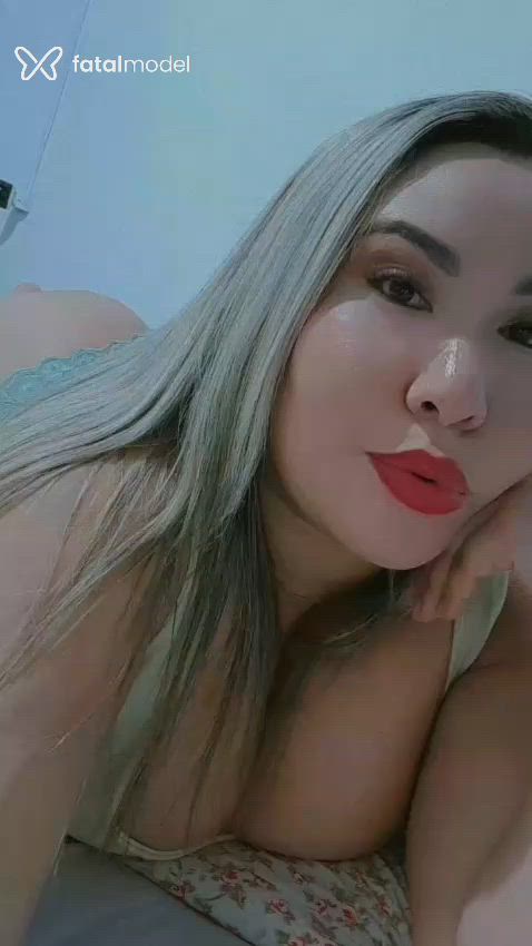 Acompanhante mulher loira (o) de olhos castanhos - Isabella Ferraz