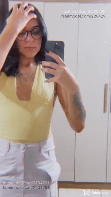 Acompanhante mulher trans morena (o) de olhos castanhos em Sumaré - Brenda