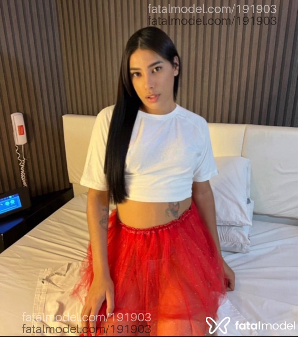 Acompanhante travesti morena (o) de olhos castanhos em Virtual - Layonnara
