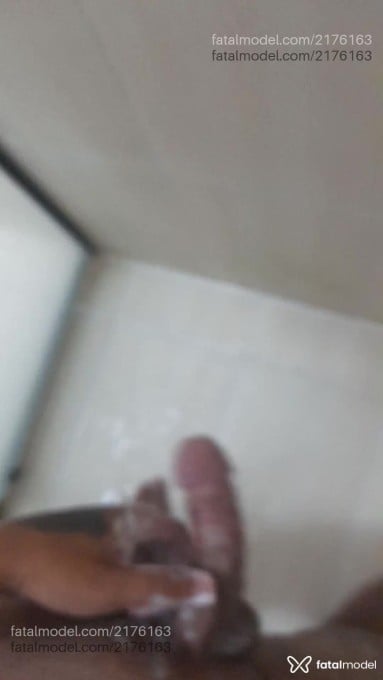 Acompanhante homem com cabelo castanho de olhos castanhos em Taubaté Acompanhante homem com cabelo castanho de olhos castanhos em Taubaté - ACOMPANHANTE