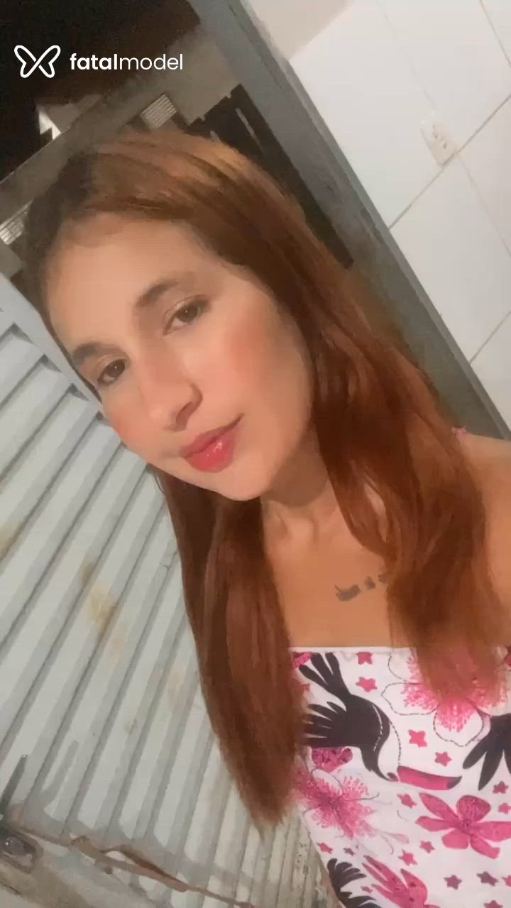 Acompanhante mulher ruiva (o) de olhos castanhos - Ruivaaah