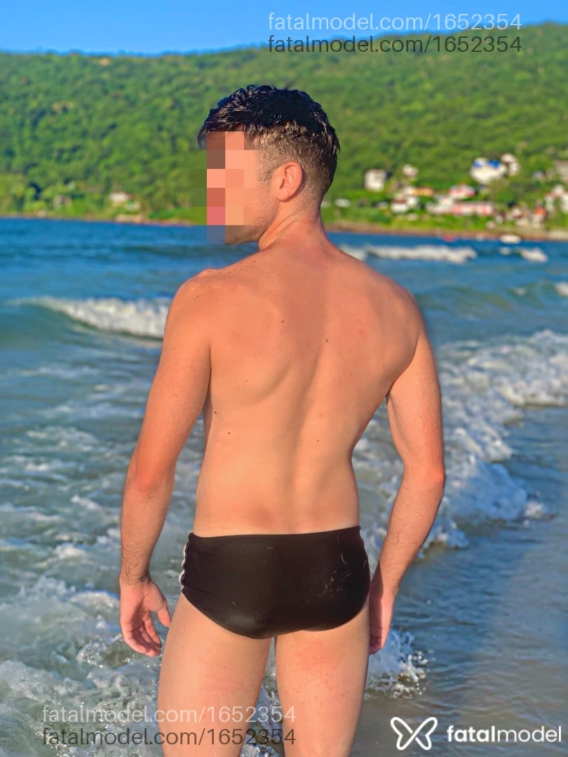 Acompanhante homem com cabelo castanho de olhos castanhos em Florianópolis - Piter Capelec