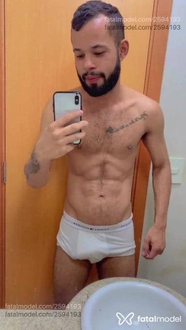 Acompanhante homem morena (o) de olhos castanhos - Dieyson Oliveira Acompanhante homem morena (o) de olhos castanhos - Dieyson Oliveira