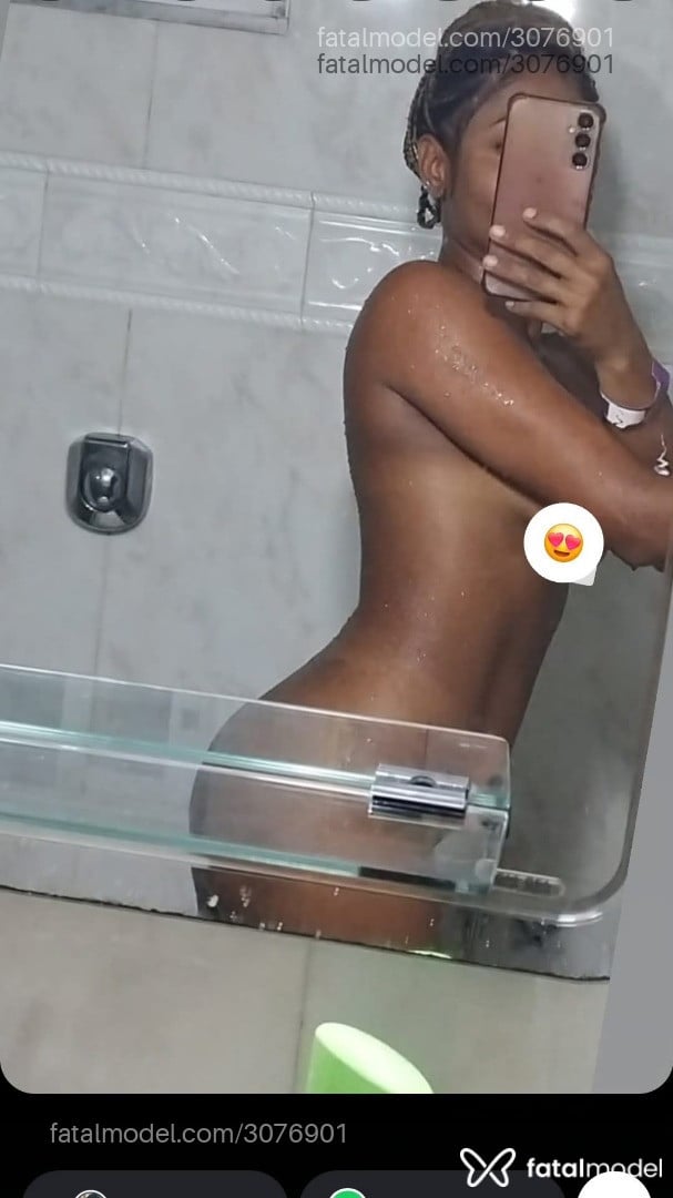 Acompanhante mulher loira (o) de olhos mel em Virtual - Tianne