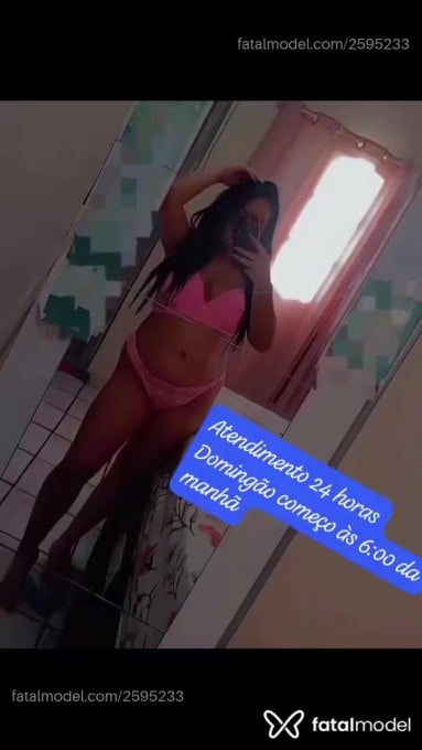 Acompanhante mulher morena (o) de olhos verdes - Miia Toquio Acompanhante mulher morena (o) de olhos verdes - Miia Toquio