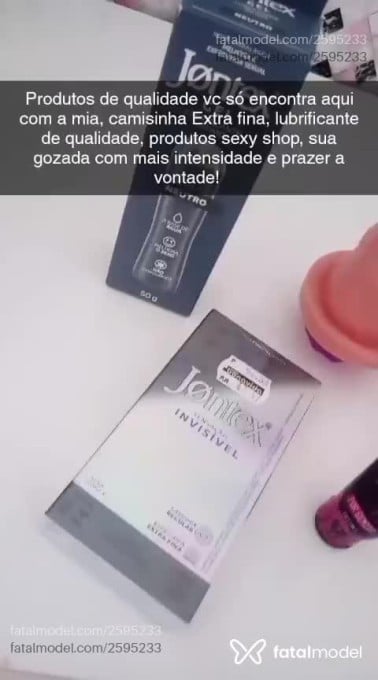 Acompanhante mulher morena (o) de olhos verdes - Miia Toquio Acompanhante mulher morena (o) de olhos verdes - Miia Toquio