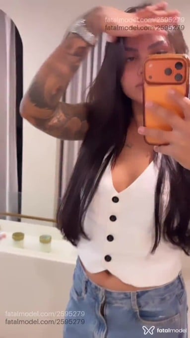 Acompanhante mulher morena (o) de olhos castanhos em Palmas - Isabela Amorim