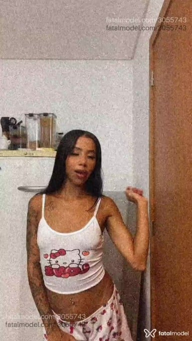 Acompanhante mulher morena (o) de olhos pretos em São Paulo Acompanhante mulher morena (o) de olhos pretos em São Paulo - Thais