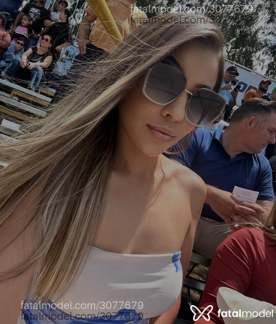 Acompanhante mulher loira (o) de olhos castanhos em Palotina Acompanhante mulher loira (o) de olhos castanhos em Palotina - Tainá
