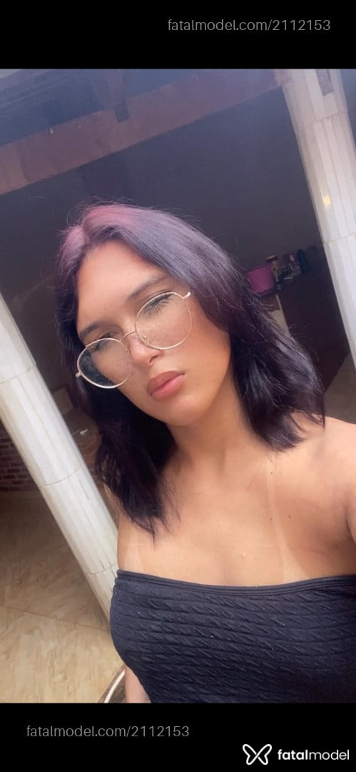Acompanhante mulher trans morena (o) de olhos castanhos em Lucas do Rio Verde - Carla Gabrielly