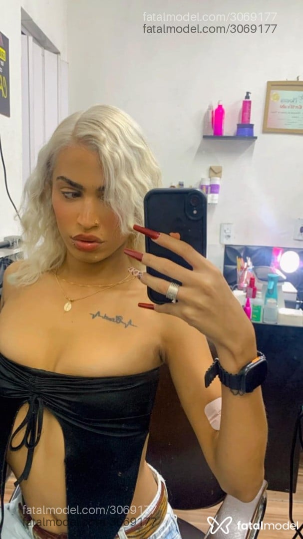 Acompanhante mulher trans loira (o) de olhos verdes em Osasco - Amethyst