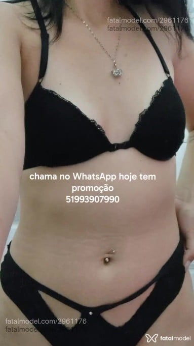 Acompanhante mulher com cabelo castanho de olhos castanhos em Canoas - Penélope
