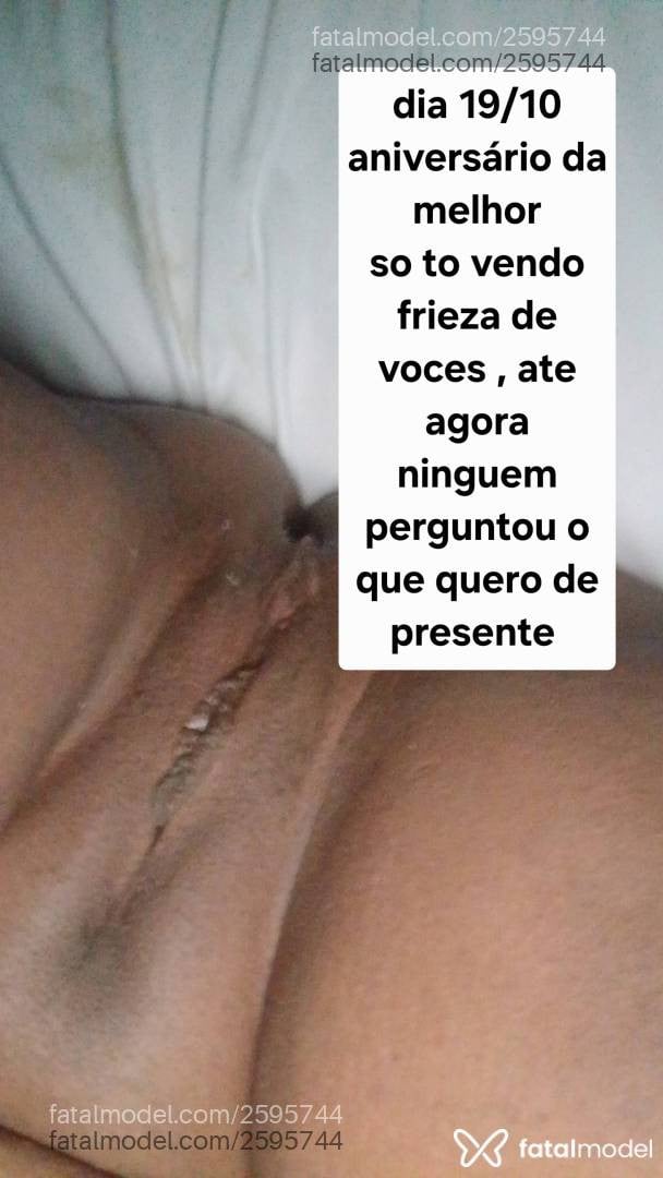 Acompanhante mulher com cabelo castanho de olhos castanhos - Rainhaanal
