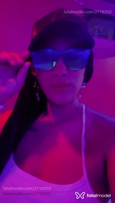 Acompanhante mulher morena (o) de olhos castanhos em Virtual - Sámylla
