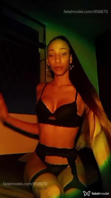 Acompanhante mulher ruiva (o) de olhos castanhos em Contagem - Cacau Moura