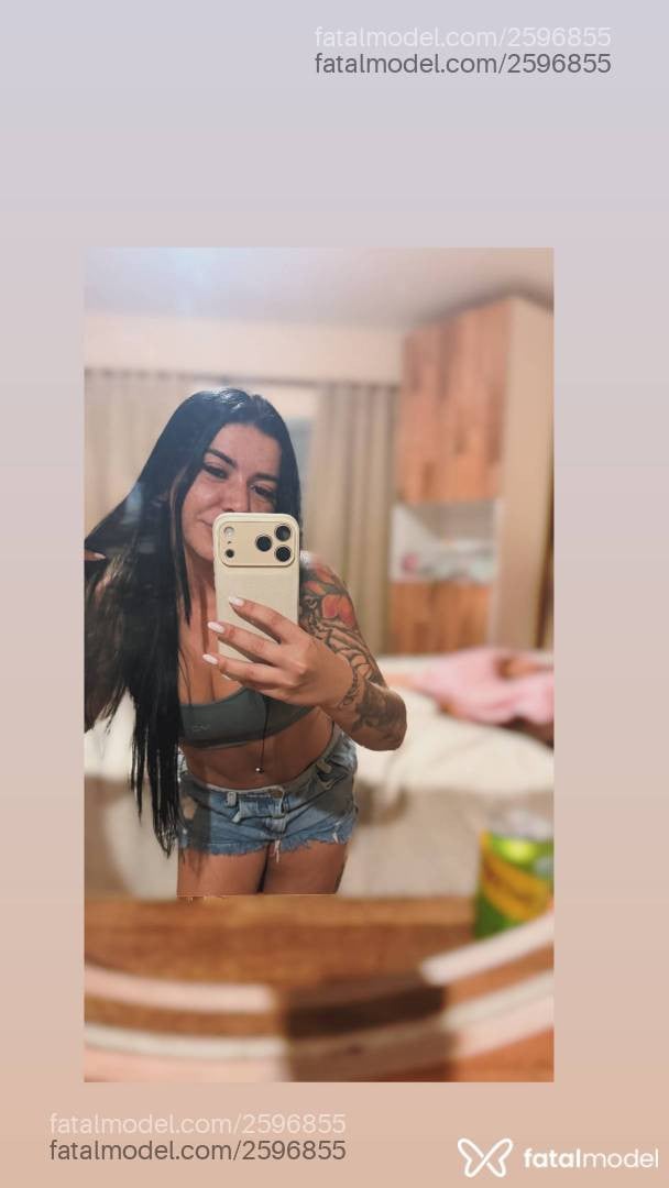 Acompanhante mulher morena (o) de olhos pretos - Fernanda