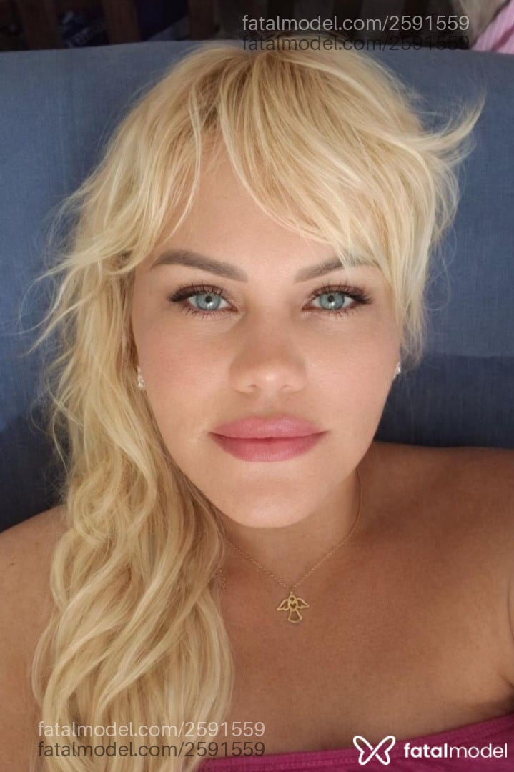 Acompanhante mulher loira (o) de olhos verdes em João Pessoa - Cecília Ferraz