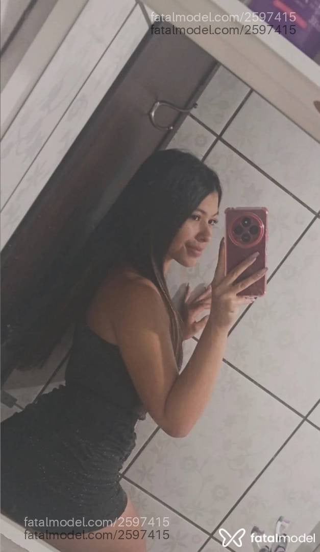 Acompanhante mulher morena (o) de olhos pretos - Stéfany