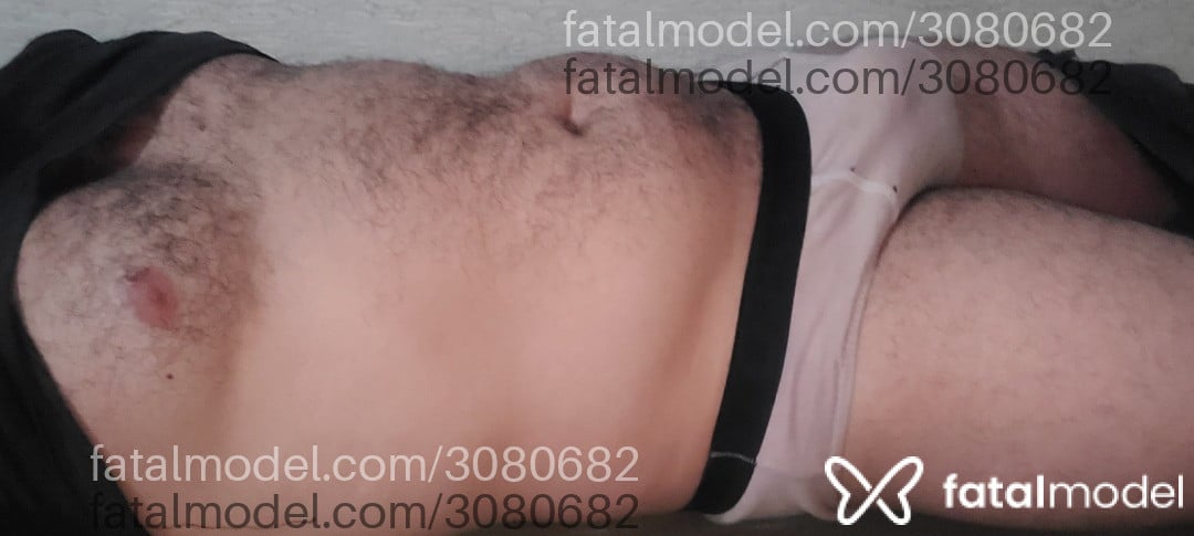 Acompanhante homem com cabelo castanho de olhos verdes em São Paulo - Henrique