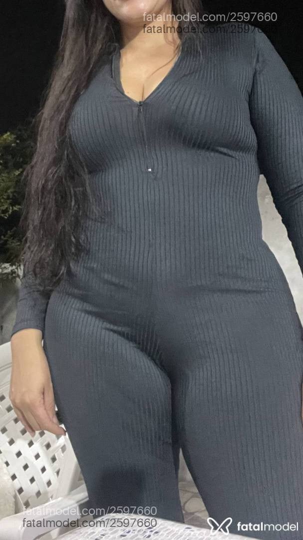 Acompanhante mulher com cabelo castanho de olhos castanhos - Angelinna Trevizan