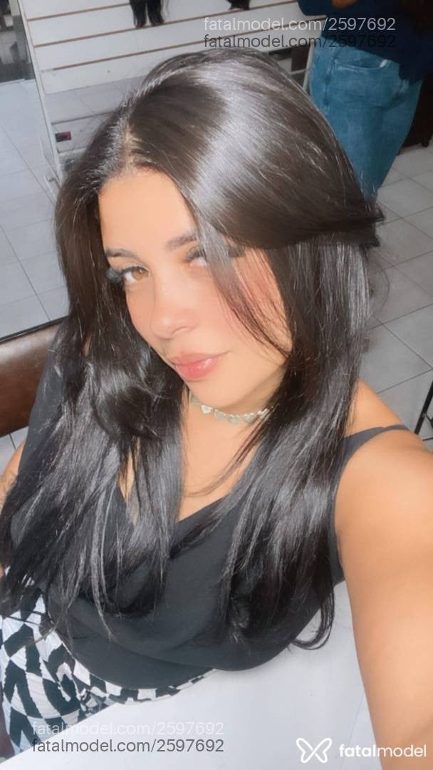Acompanhante mulher morena (o) de olhos castanhos - Tatiane Macedo