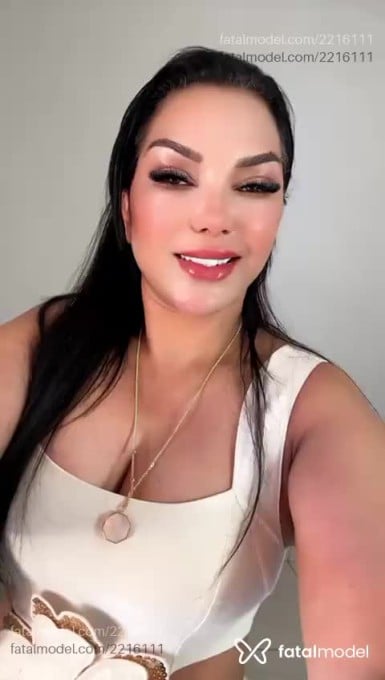 Acompanhante mulher com cabelo castanho de olhos castanhos em Goiânia - Rose Lima