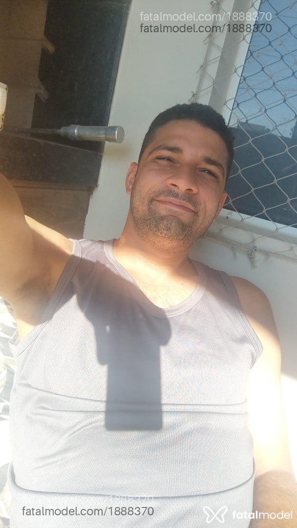 Acompanhante homem morena (o) de olhos pretos em Palmitos - Erick