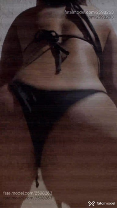 Acompanhante mulher loira (o) de olhos castanhos - Katy Acompanhante mulher loira (o) de olhos castanhos - Katy